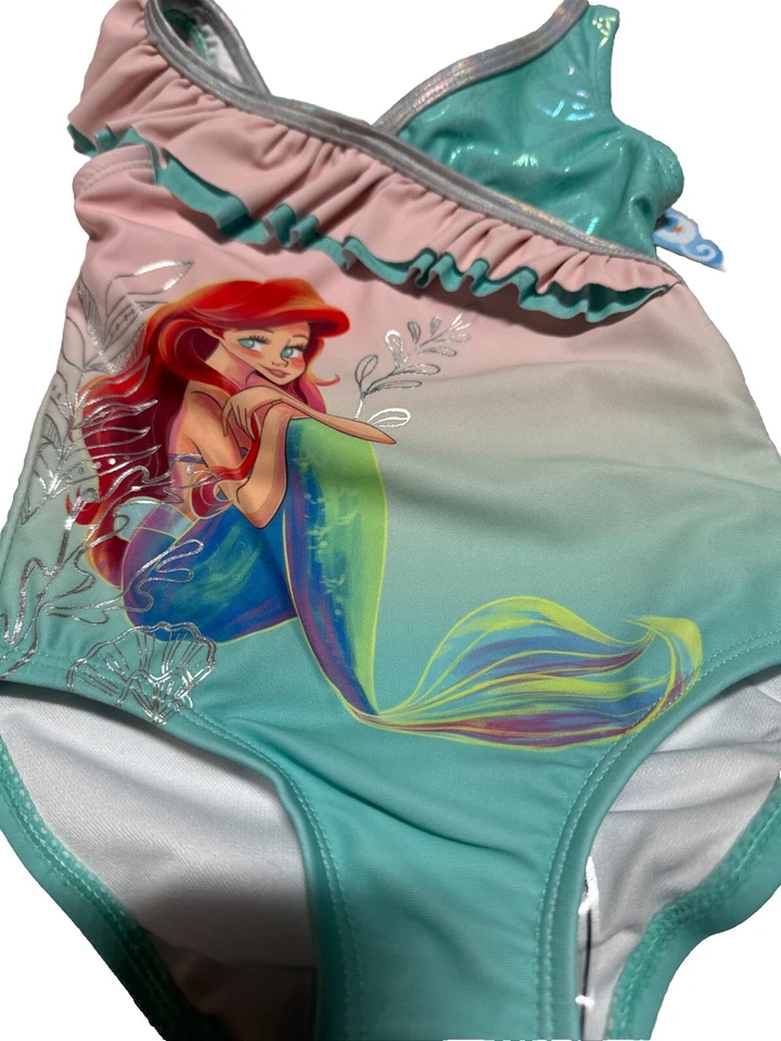 Traje de baño Disney UPF 50+ Sirenita para niños de 3 años Foto 2 de 4