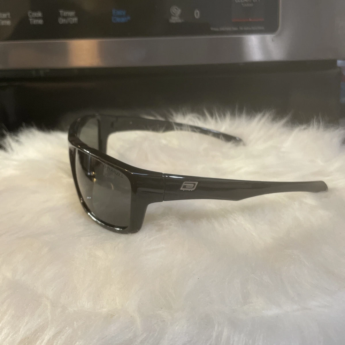 Dirty dog axle sunglasses top