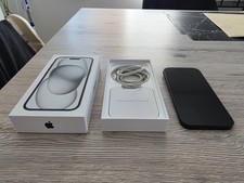 Apple iPhone 15 128 GB Schwarz OVP sehr guter Zustand voll funktionsfähig