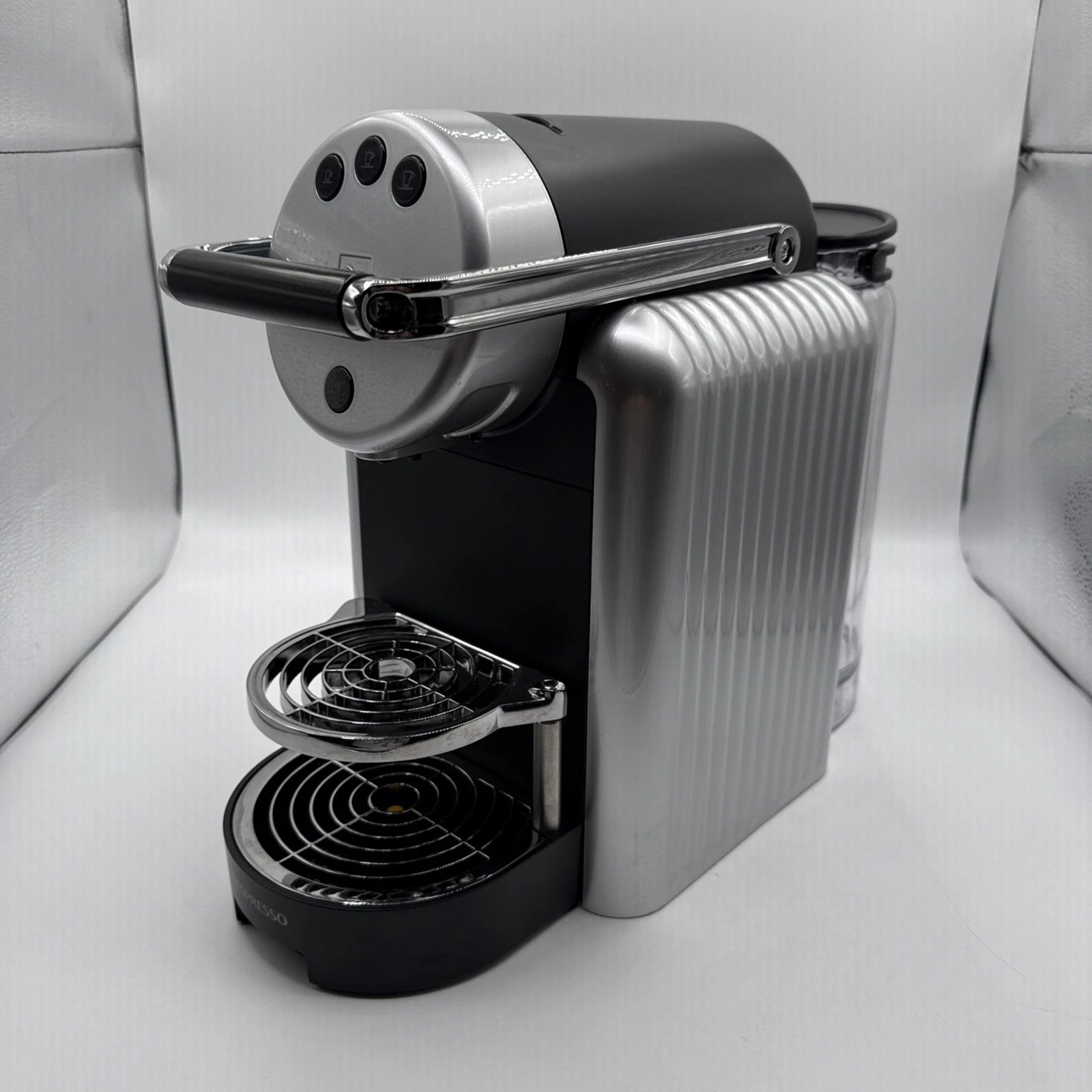 Nespresso Professional Zenius Espresso Machine - Silver/Black ZN100-PRO Works!