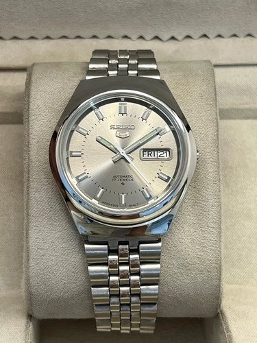 Vintage Seiko 5 automatic 6309 day/date men's wrist watch