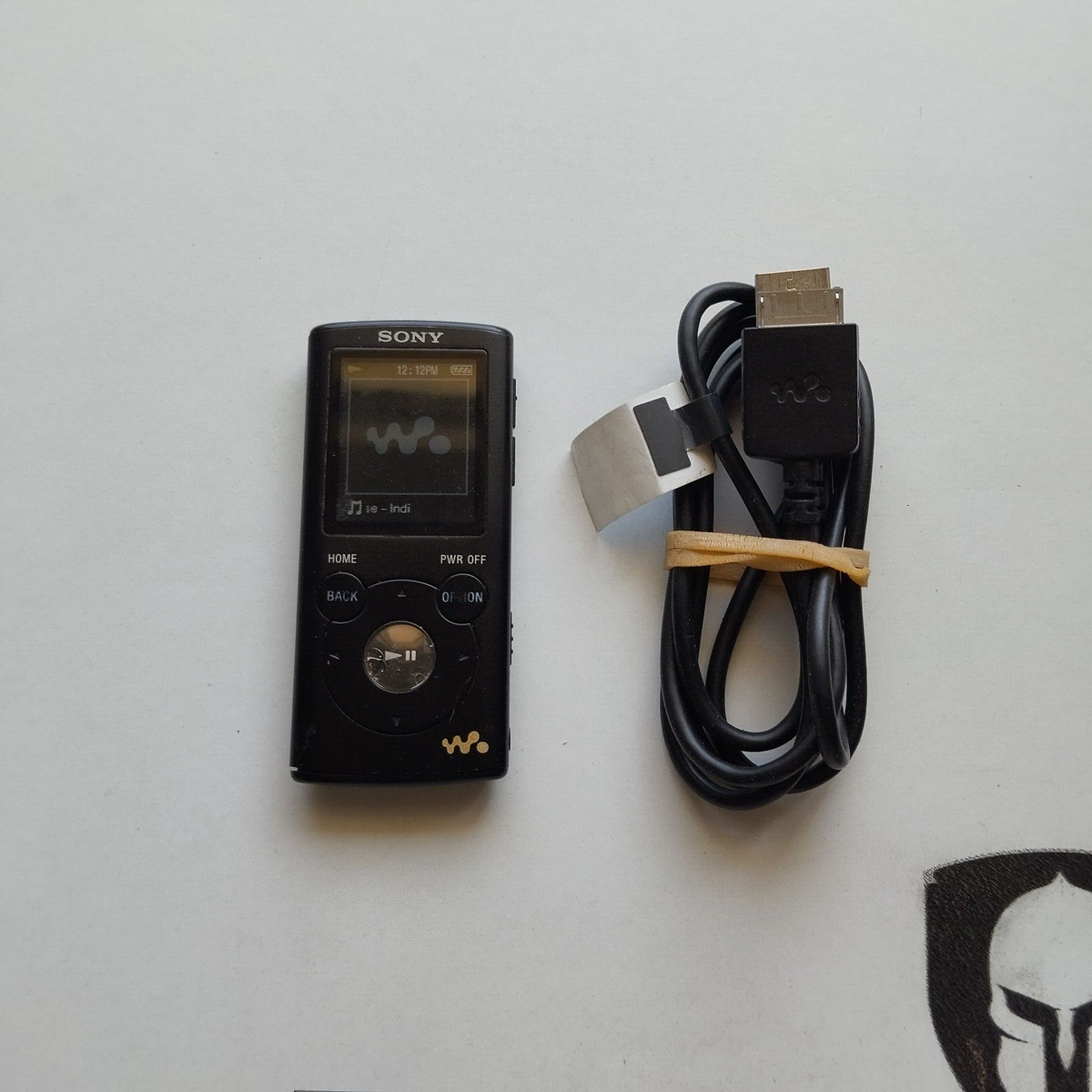 SONY WALKMAN 【NW-E052K】 s-l1200.jpg
