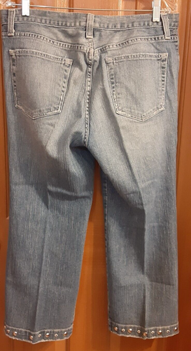 Karen Kane Cropped Blue Jeans Silver Studs on Pockets and Legs W 35 x L 23 - Picture 5 of 5