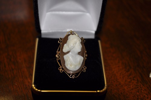 Art Nouveau (ca. 1900) 14K Rose Gold Elegantly "HUGE" Cameo Ring (Sz 7 1/2) - Picture 2 of 5