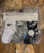 New NIKE No Slip Ankle Socks Set of Three (3) 12-24 Months (Black, White, Gray)