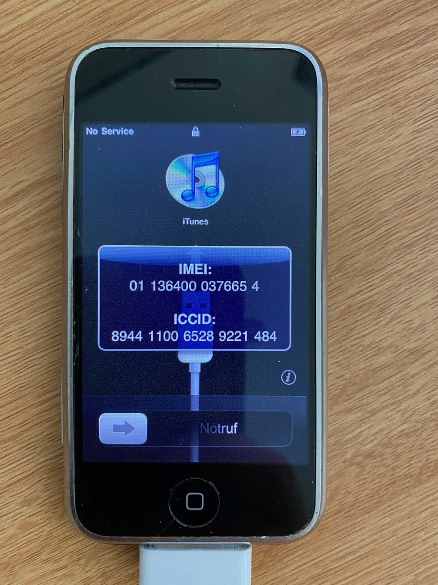【レア】初代iPhone 未開封の初代iPhoneが史上最高額の約850万円で落札される - GIGAZINE