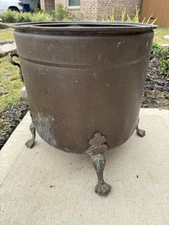 Vintage Large Copper/Bronze Cauldron Pot w/ Ornate Claw Feet 19” Rare Piece
