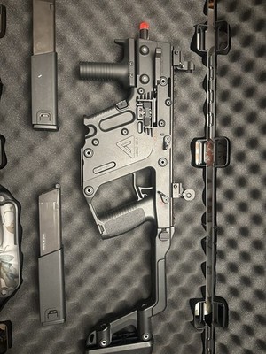 Kwa Vector Gas Blow Back Original With 2 Magazines