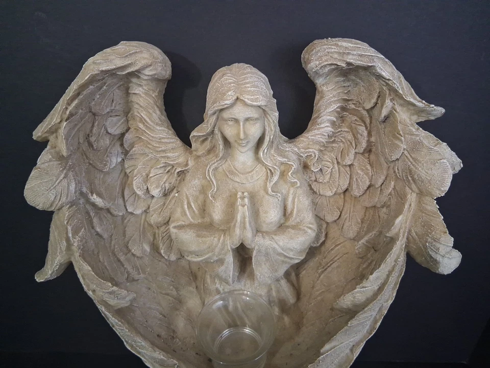 Candelabro estatua colgante de pared ángel pacífico vintage de resina tostada de 14 pulgadas rezando Foto 3 de 4