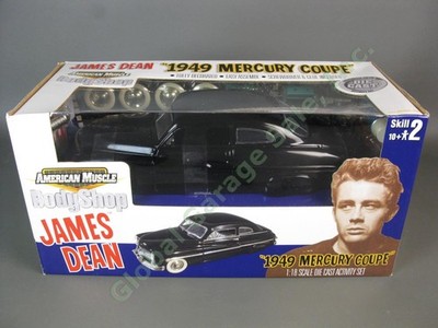 ERTL American Muscle James Dean 1949 Mercury Coupe 1:18 Die Cast Activity Set