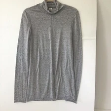 URBAN OUTFITTERS UNSIZED WOMENS GRAY LONG SLEEVED THIN TURTLE NECK SHIRT!!!