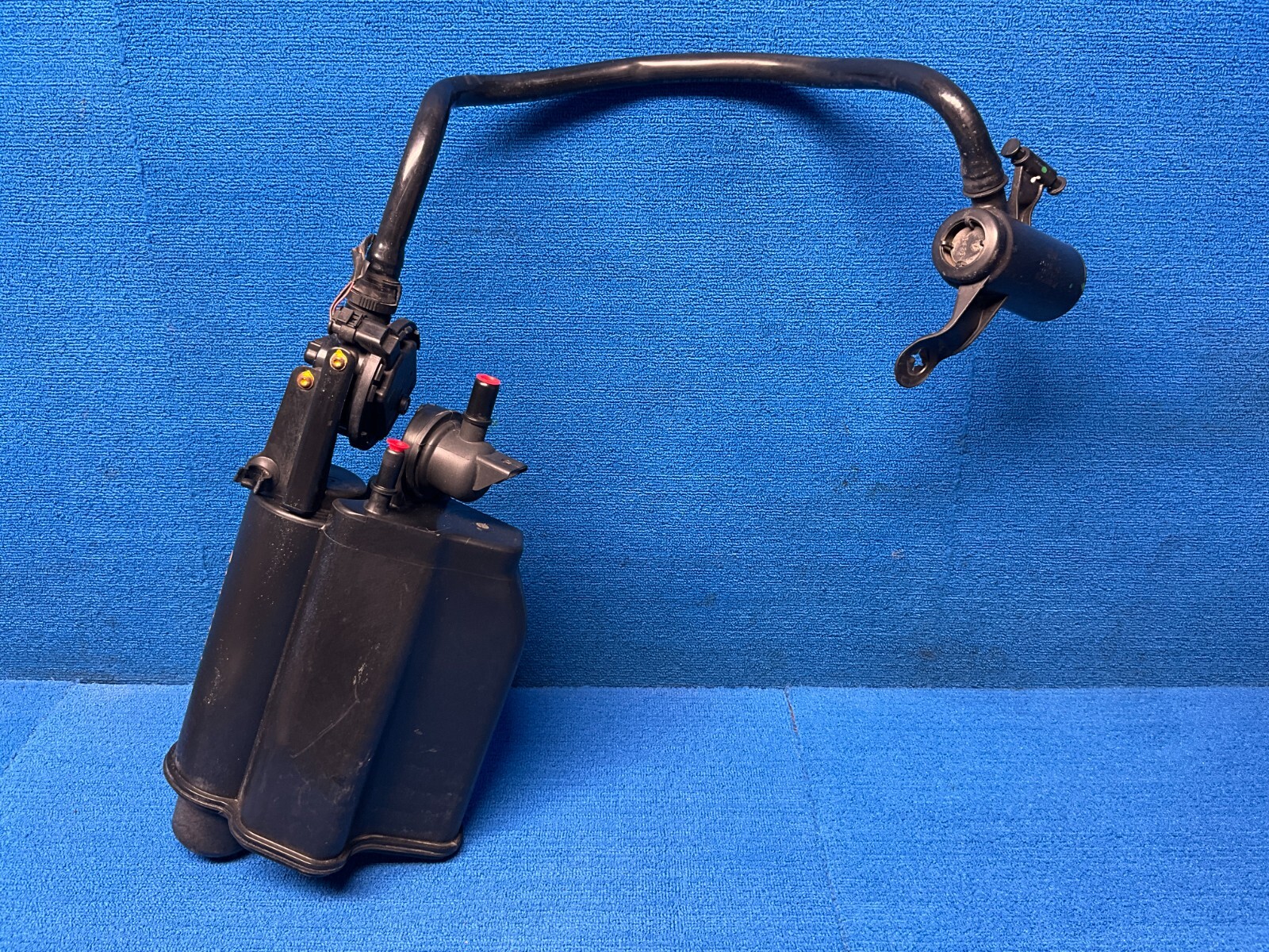 2012 2016 BMW 328i F30 FUEL GAS EVAP VAPOR CHARCOAL FILTER CANISTER OEM eBay