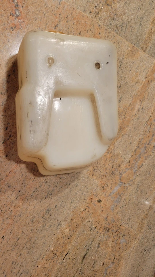 Botella lavadora Mercedes-Benz R107 1972-1975 Winshield 450SL 450SLC 350SL VDO RARA Foto 4 de 4