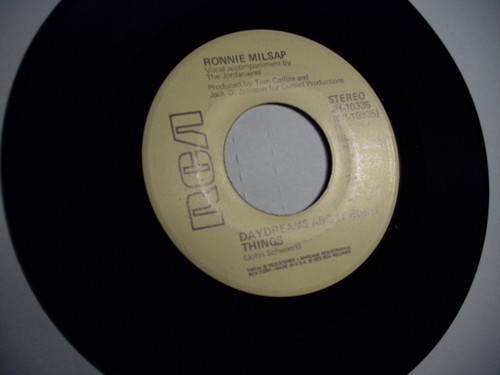 Ronnie Milsap Daydreams About Night Things Stereo & Mono 45 RPM Vinyl Promo - Picture 2 of 4