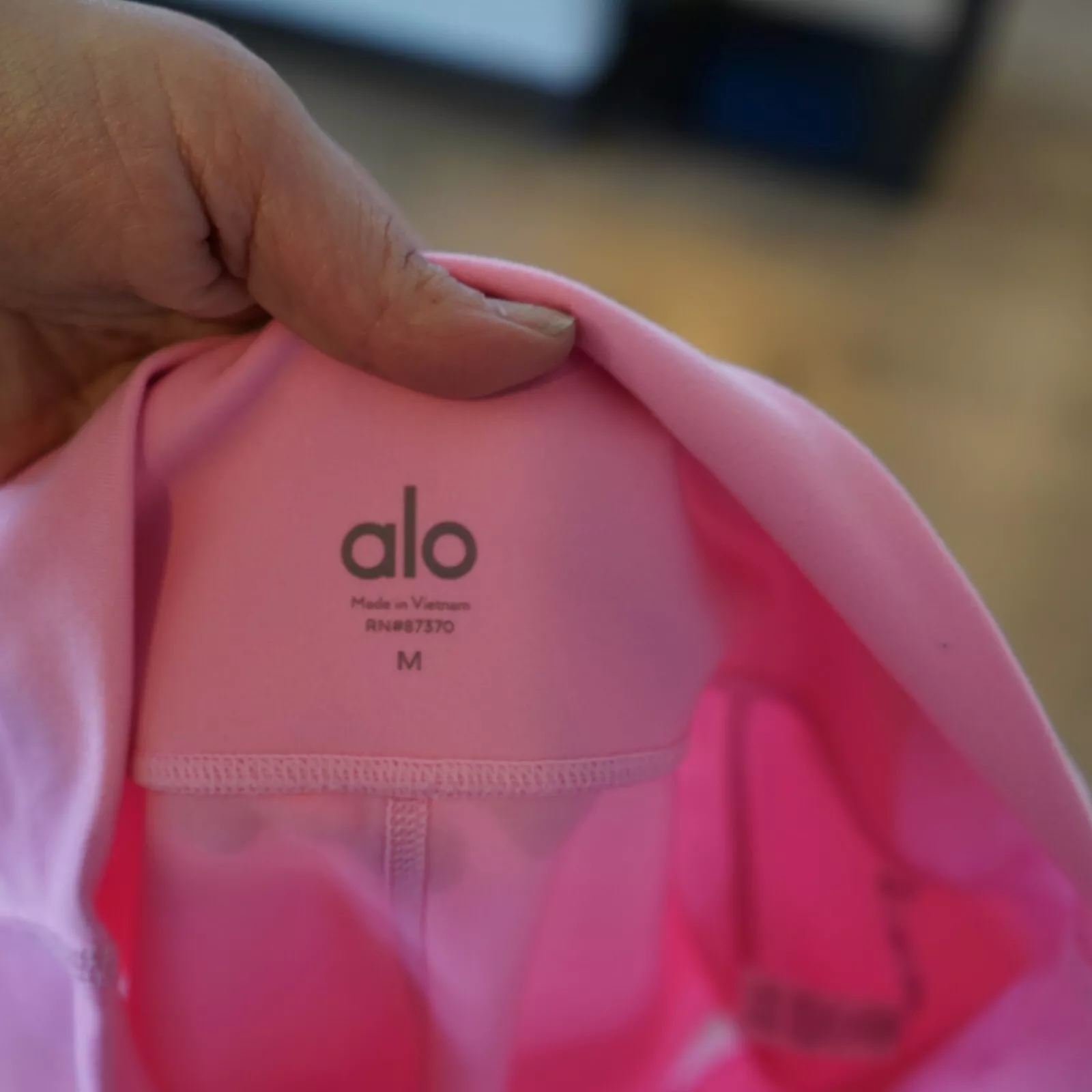 alo-yoga high waist coast cropped mesh leggings