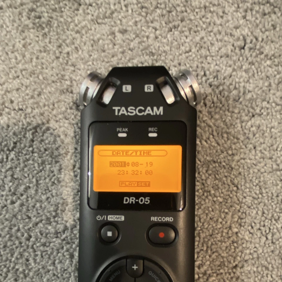 TASCAM DR-05 Handheld Digital Recorder Linear PCM Audio Recorder - Image 3 of 3
