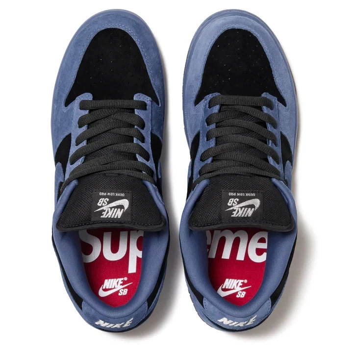 Nike x Supreme 94 SB Dunk Low Ocean Fog HQ8487-400 Foto 3 de 4