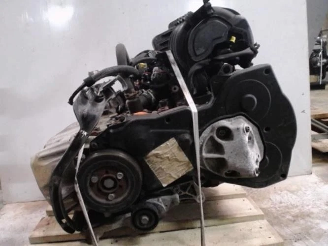 Moteur CITROEN C4 1 PHASE 1 00000135HF - Photo 4/4