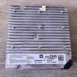 2021-2024 CADILLAC XT5 RADIO RECEIVER OEM 87823349