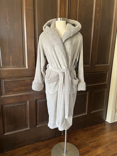 Pottery Barn Ombre Plush Robe Faux Fur Lambs Wool Hooded Size M Pockets Belt - Picture 2 of 23