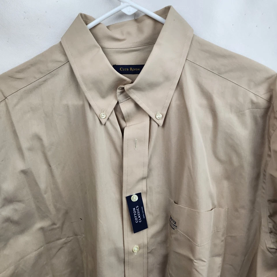 Camisa social masculina clássica de algodão Club Room bege grande com botões manga curta - Imagem 2 de 4