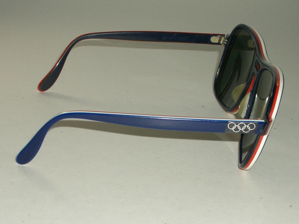 GAFAS DE SOL VINTAGE B&L RAY BAN AZUL MARINO/ROJO/BLANCO A RAYAS G15 OLÍMPICAS EN LOS ESTADOS UNIDOS Foto 3 de 4