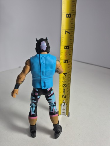 WWE Lince Dorado Lucha House Party Elite Series Mattel 2011 - Picture 3 of 4