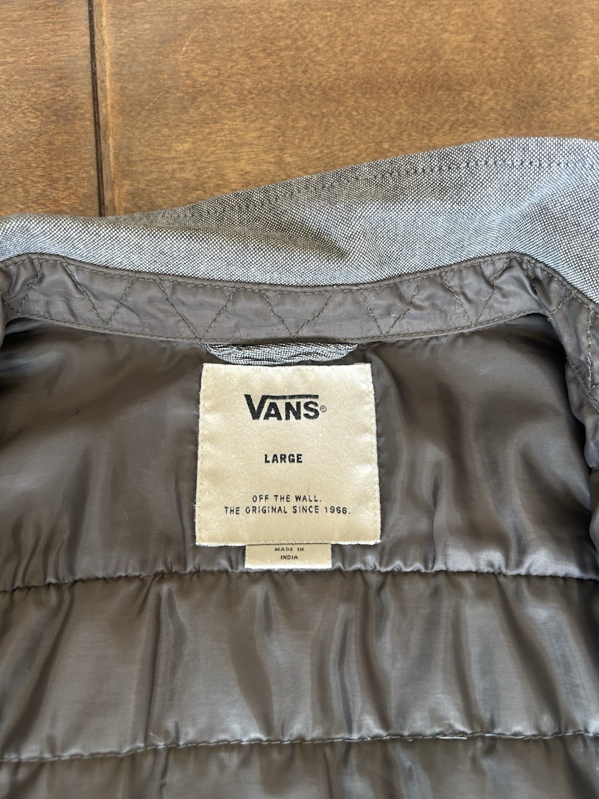 Men’s Vans Button Down Jacket Large Gray - image 4