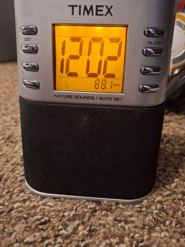 Timex Alarm Clock With Nature Sounds Dual Alarms Model T308S Works Great