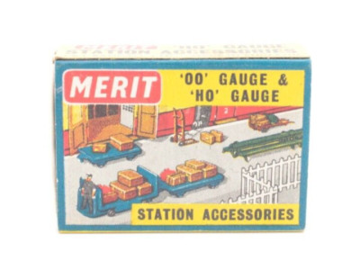 Lot Of 2 Merit 5081 OO HO Railway Board  Signs (Total of 8 Signs)