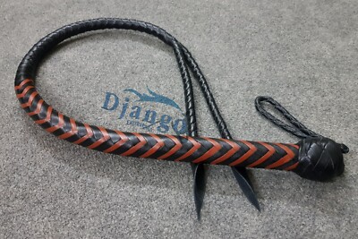 Handgefertigte echte Rindsleder Auspeitsche 3 Fuß Bullwhip Doppelschwänze Schlangenpeitsche