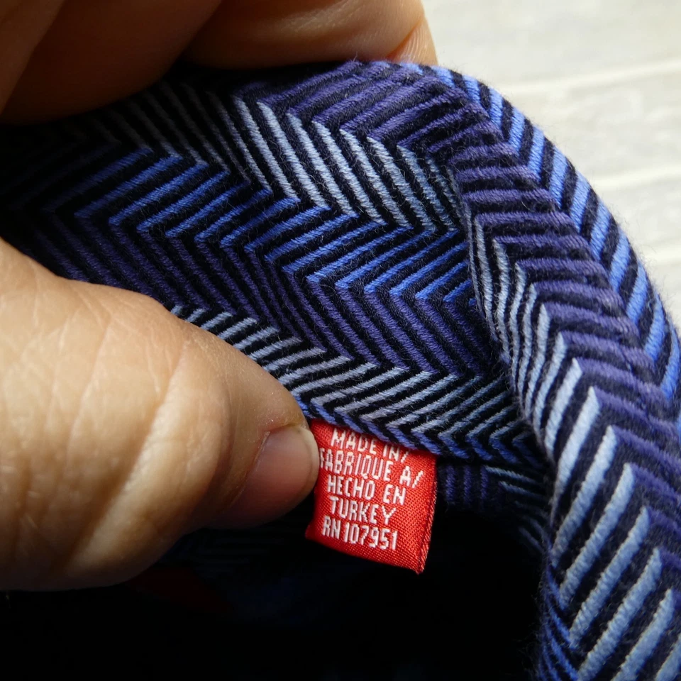 Emanuel Ungaro Shirt Mens Large Blue Herringbone Cotton Button Up Dress - Image 3 of 4