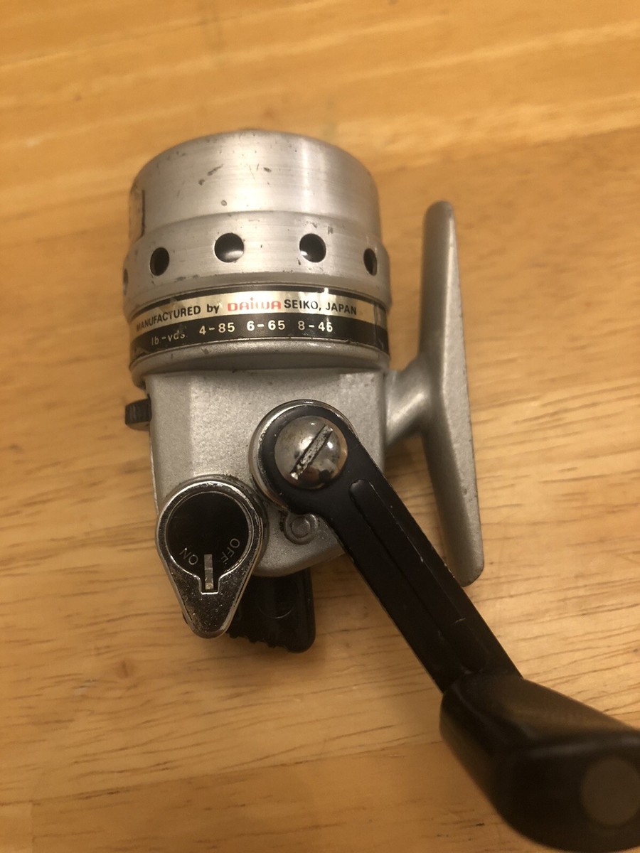 Vintage Early Daiwa Minicast Ultra light Seiko Japan casting reel