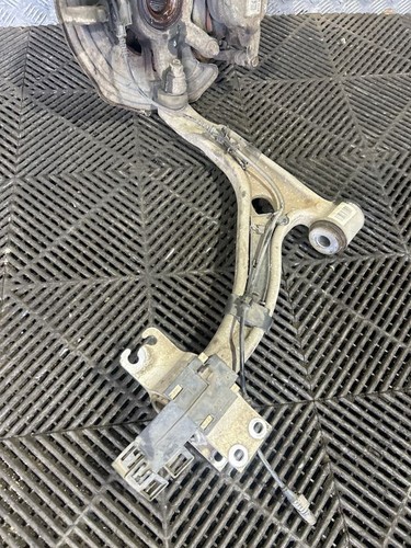 Mercedes-Benz GLA W156 X156 2017 Vorne links Achsschenkel vorne A1563209713 - Bild 6 von 10