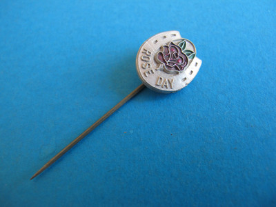 Rose Day 2/- Pin Badge Maker: Parkes Bris