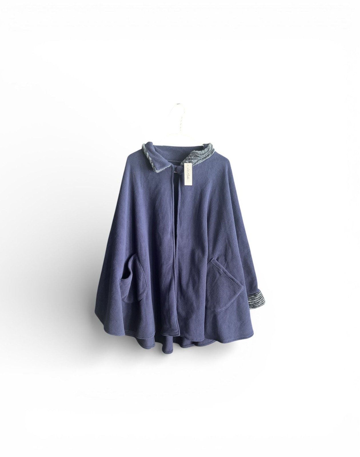 Nuevo con etiquetas Poncho Capa Le Moda Para Mujer Azul Marino Polar Polar Polar con Borde de Piel Sintética