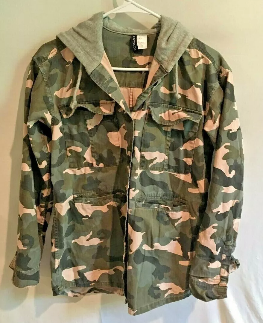 H&m divided store green jacket