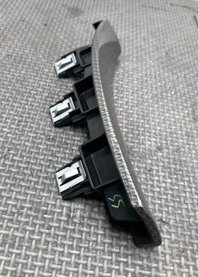 12-15 Cadillac CTS Driver Lateral Esquerdo Painel Externo Acabamento Moldagem F-Aplica Fabricante de Equipamento Original - Imagem 4 de 4