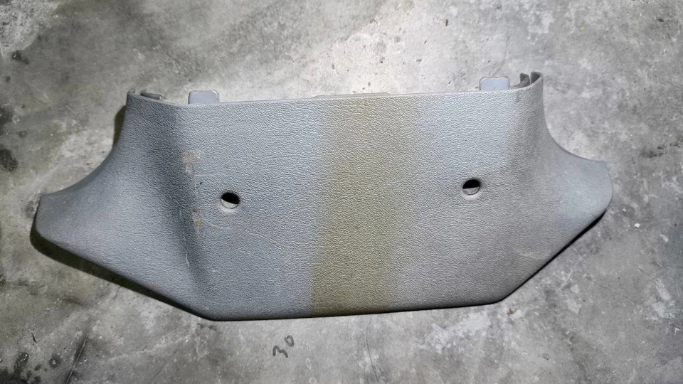 Juego de molduras inferiores pilar B interior gris mercedes-benz w124 1246920422 Foto 2 de 4