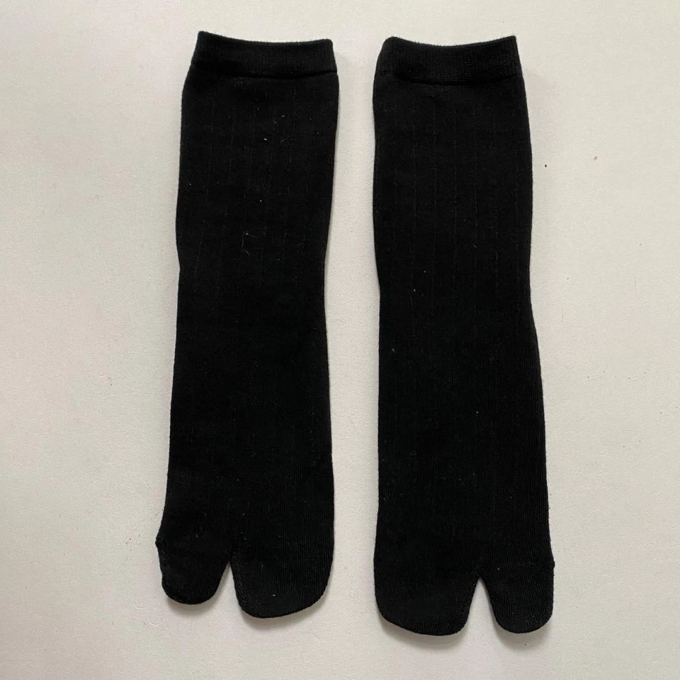 Black Tabi Socks Split Toe Soft Ribbed Cotton Japanese Style Minimal Look UK Y2K - Image 2 of 4