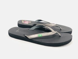 sanuk silver flip flops