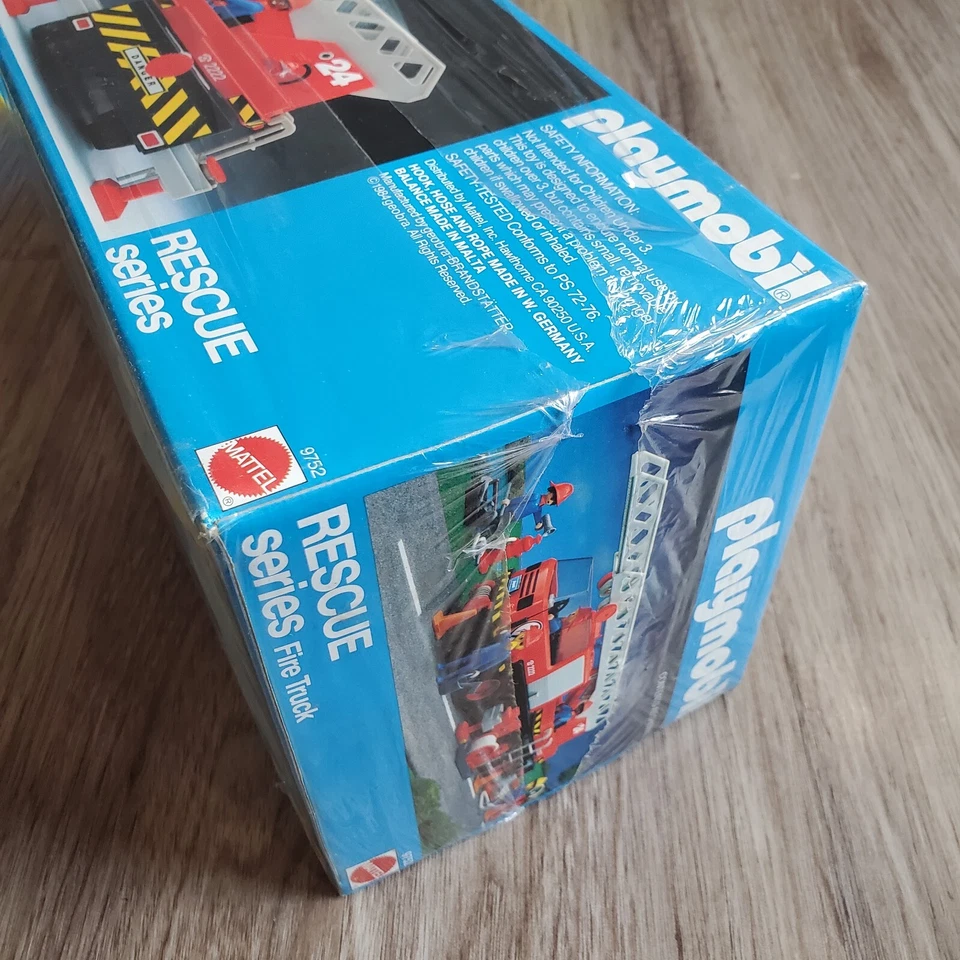 Playmobile Fire Truck  Rescue Series 9752 Vtg Mattel 1984 - Image 4 of 4