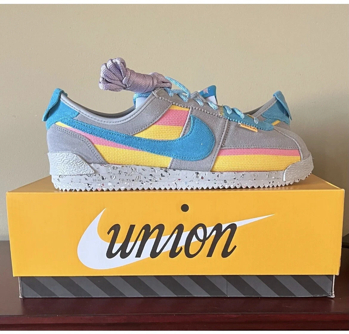 Nike Union Supreme Cortez fumée légère gris bleu jaune DR1413 002 homme 11 D'OCCASION