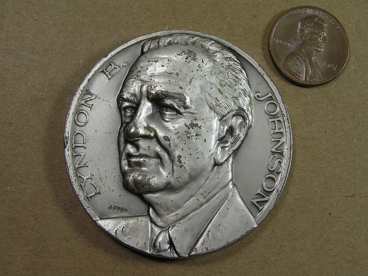 Lyndon Baines Johnson メダル ケース付き Lyndon B. Johnson LBJ Huge Medal, 69 grams 49 mm, Combined
