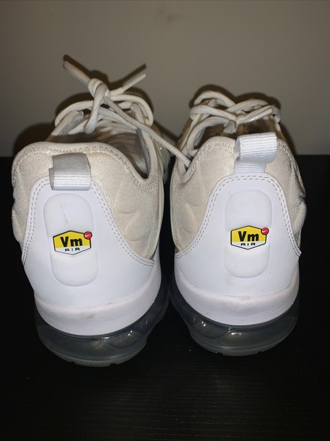 white nike vm
