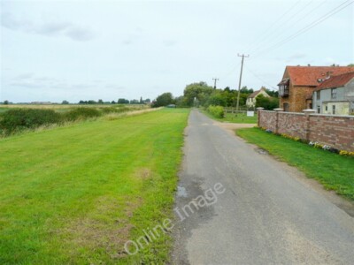 Photo 6x4 Across the Myriad line Iron Bridge/TL4898 A view north along E c2009
