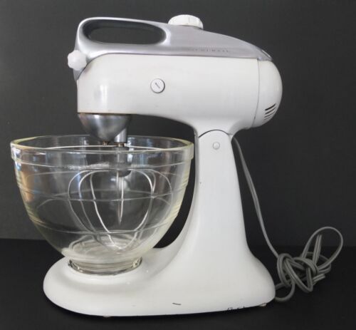 Vintage KitchenAid Stand Mixer Model 4-C  With Bowl & Beater - Working Perfectly - 第 1/24 張圖片