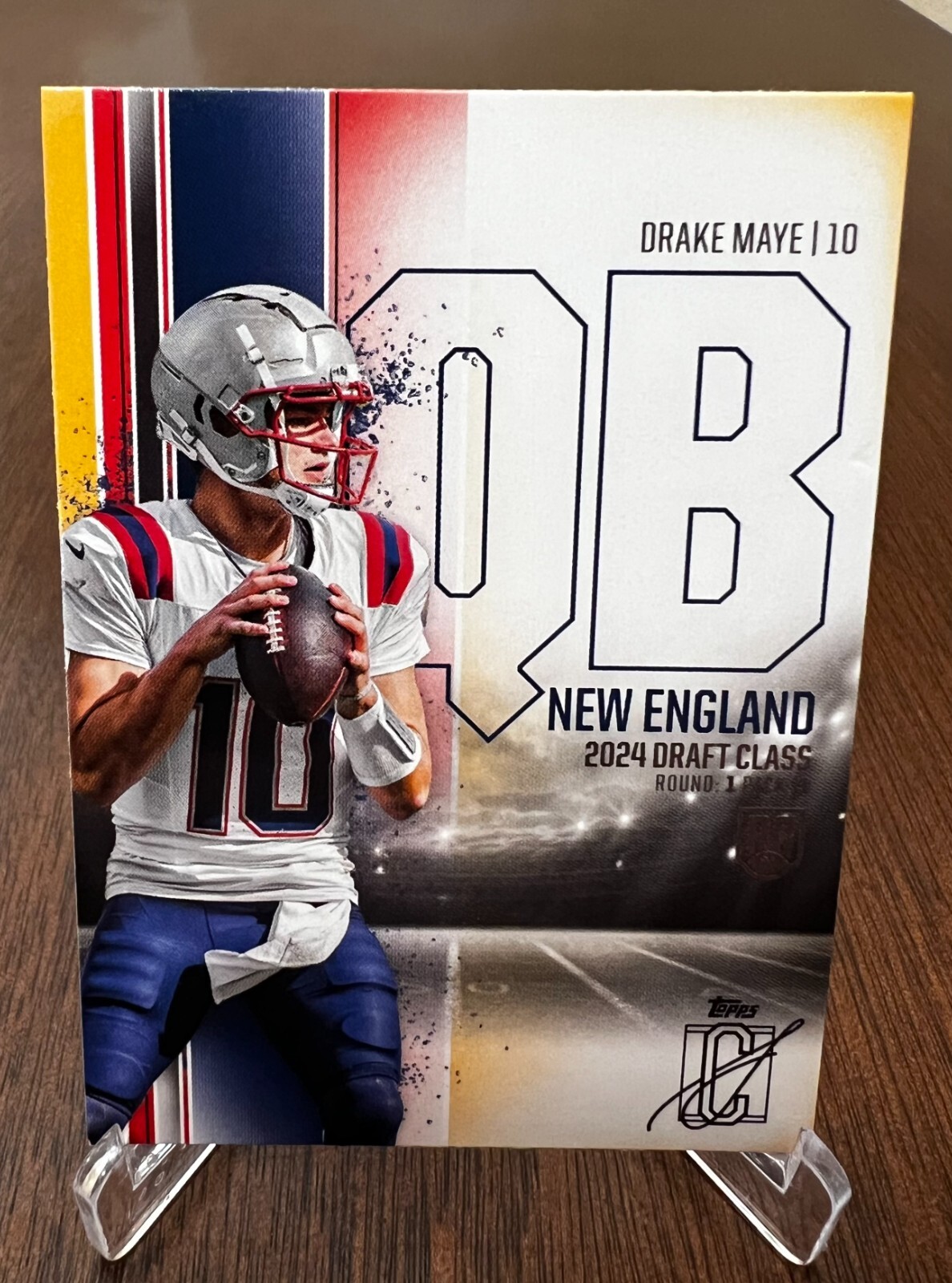 2024 Topps Signature Class Drake Maye Red & Yellow #152 Rookie Card NFL