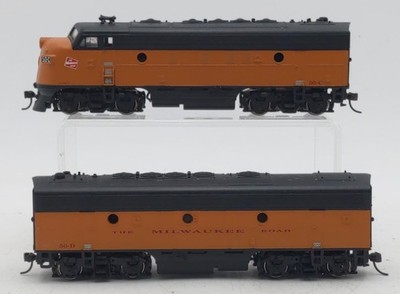 Custom HO Scale Milwaukee Road AB Diesel Engines EX | eBay