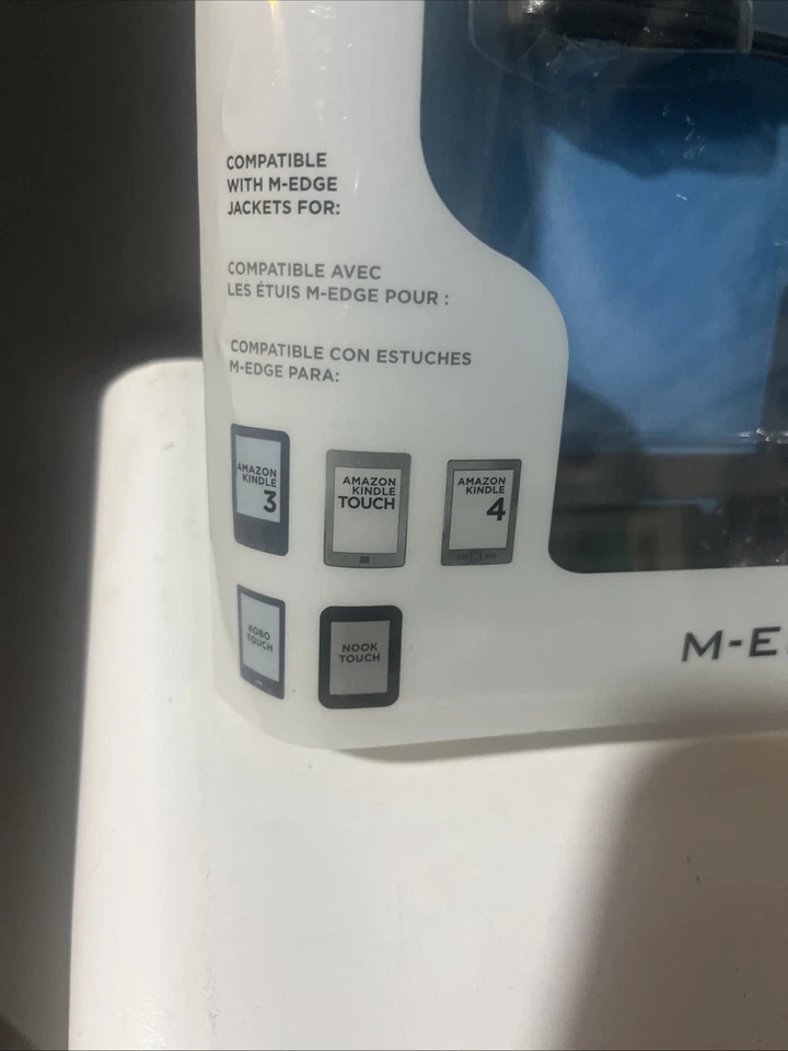 M-Edge E-Luminator Touch E-READER Book Light NEW IN ORIGINAL PACKAGE - Image 2 of 3